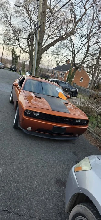 2011 Dodge Challenger SRT8 & 392 3rd Gen - Image 4 of 15