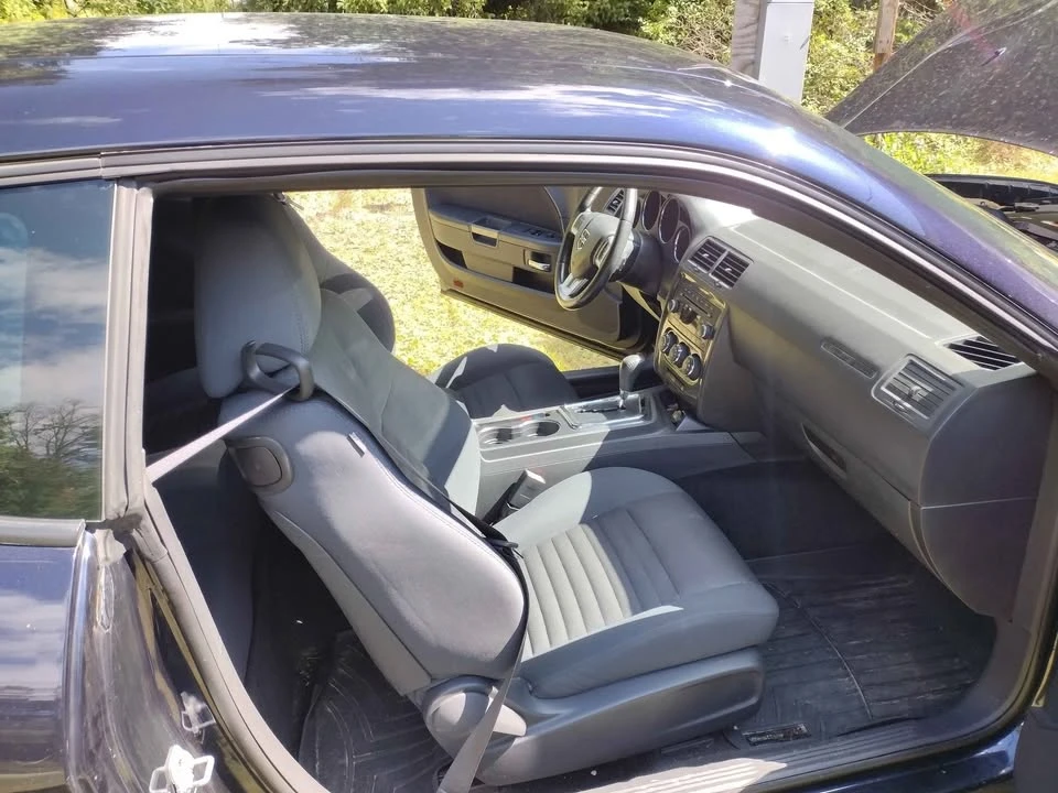 2011 Dodge Challenger 3rd Gen - Image 5 of 12