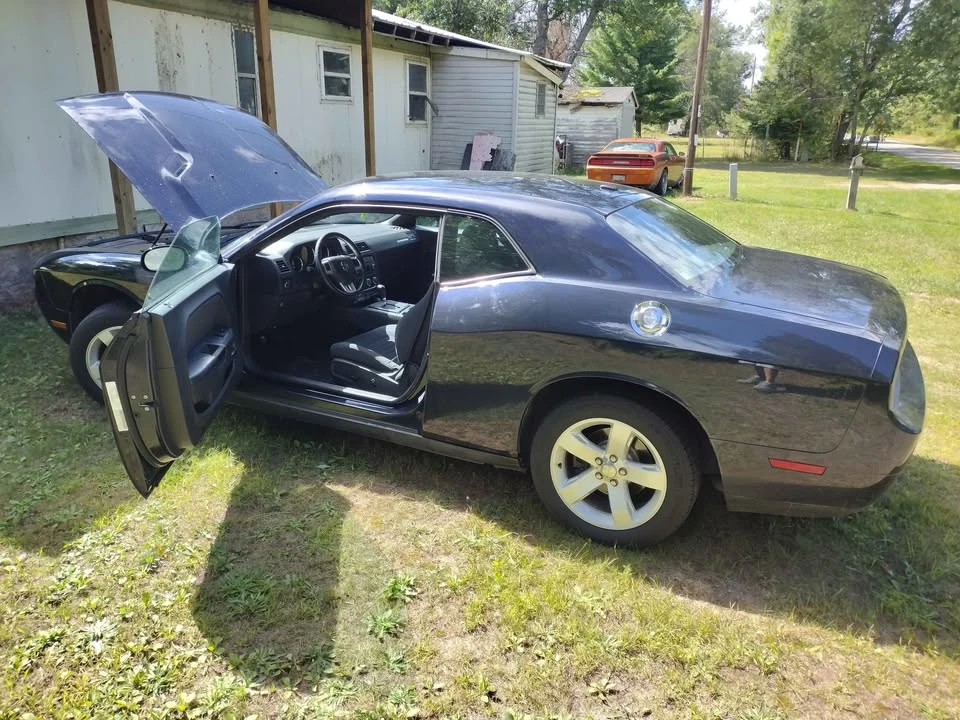 2011 Dodge Challenger 3rd Gen - Image 10 of 12