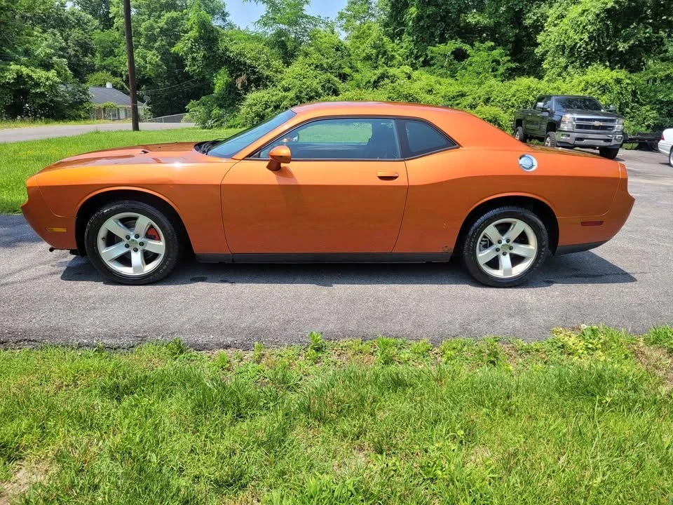 2011 Dodge Challenger 3rd Gen - Image 2 of 13