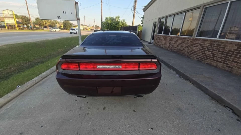 2011 Dodge Challenger 3rd Gen - Image 7 of 16