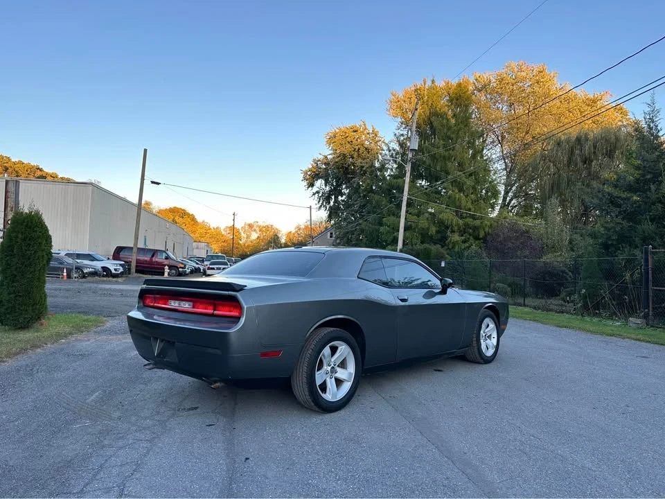 2011 Dodge Challenger 3rd Gen - Image 6 of 11