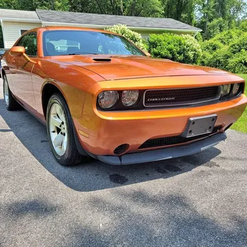 2011 Dodge Challenger SXT Coupe