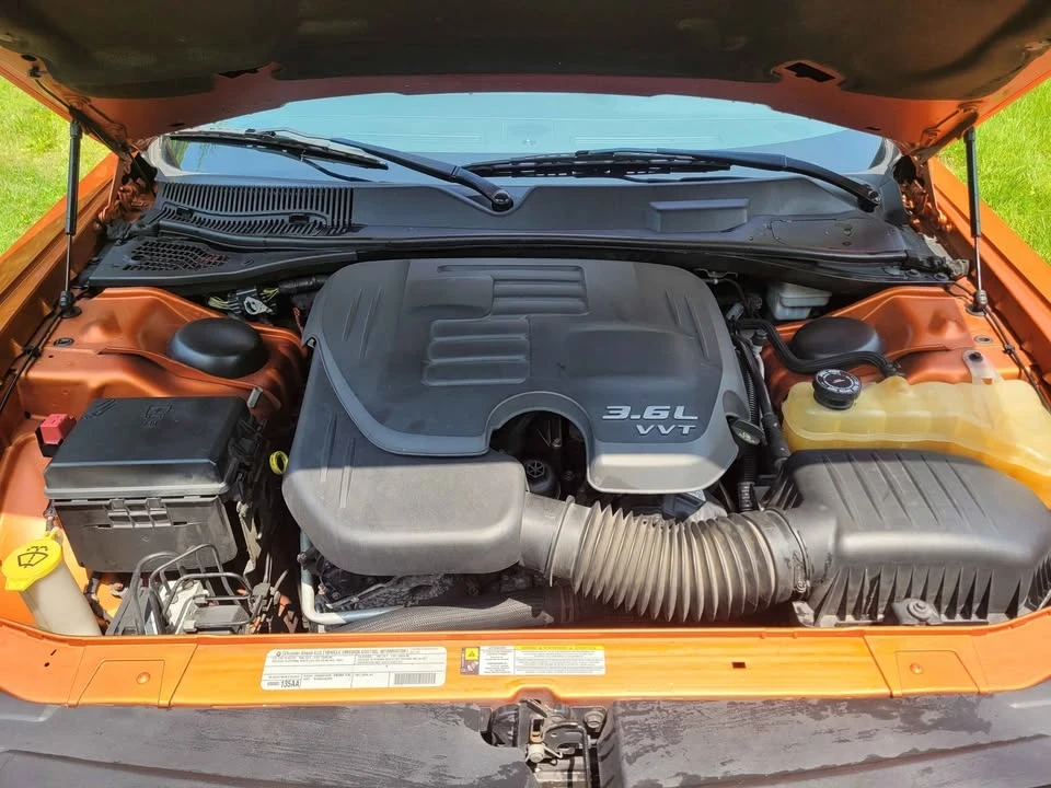 2011 Dodge Challenger 3rd Gen - Image 12 of 13