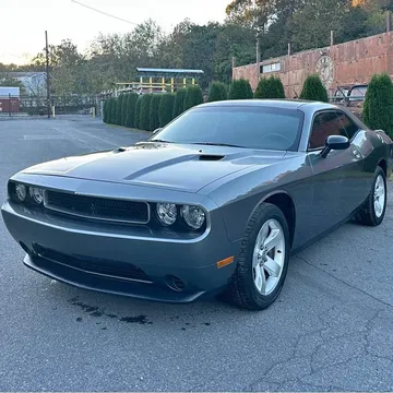 2011 Dodge Challenger SXT Coupe