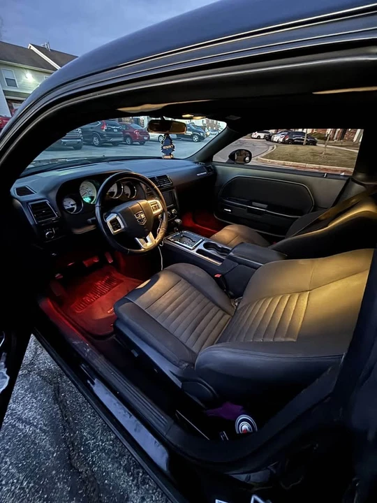2011 Dodge Challenger 3rd Gen - Image 6 of 7