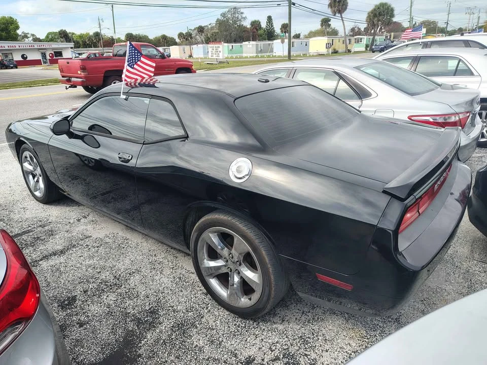 2011 Dodge Challenger 3rd Gen - Image 2 of 4