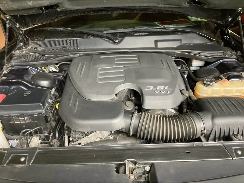 2011 Dodge Challenger 3rd Gen - Image 3 of 9