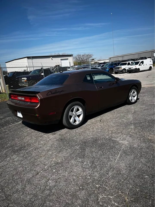 2011 Dodge Challenger 3rd Gen - Image 5 of 7