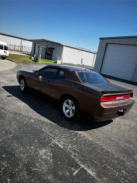 2011 Dodge Challenger 3rd Gen - Image 3 of 7