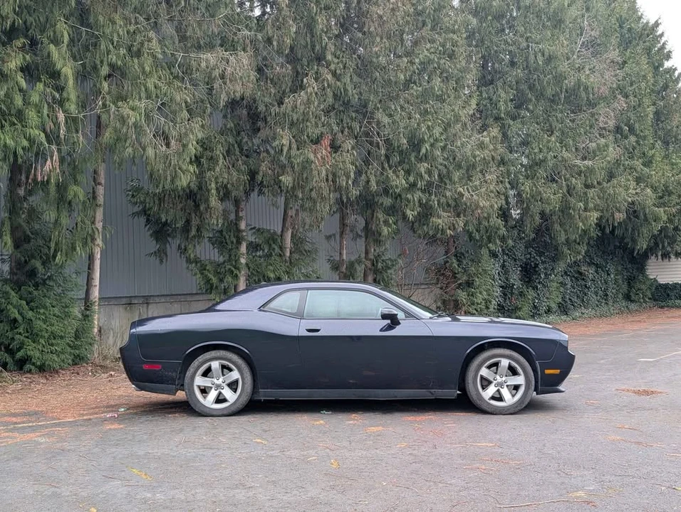 2011 Dodge Challenger 3rd Gen - Image 4 of 12