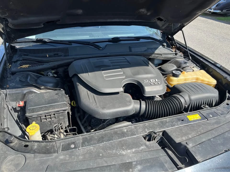 2011 Dodge Challenger 3rd Gen - Image 8 of 8