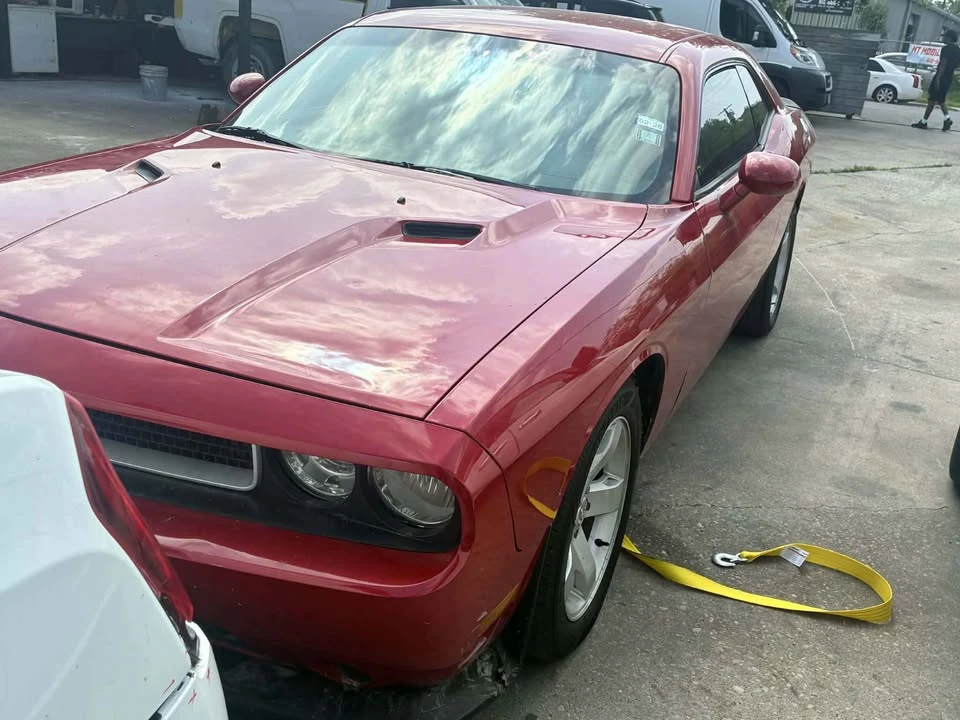 2011 Dodge Challenger 3rd Gen - Image 2 of 5