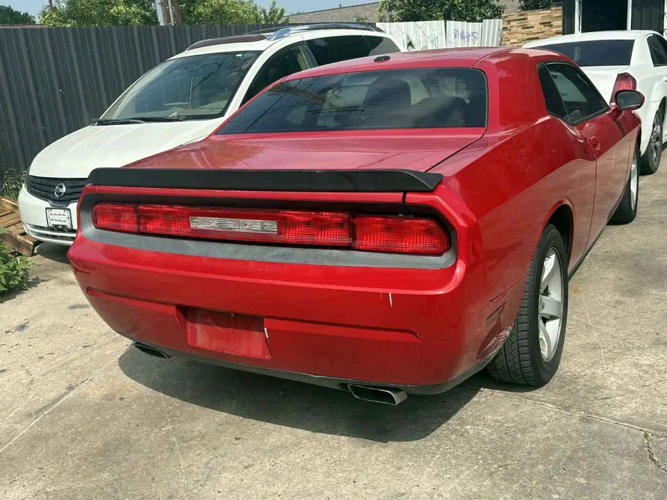 2011 Dodge Challenger 3rd Gen - Image 3 of 5