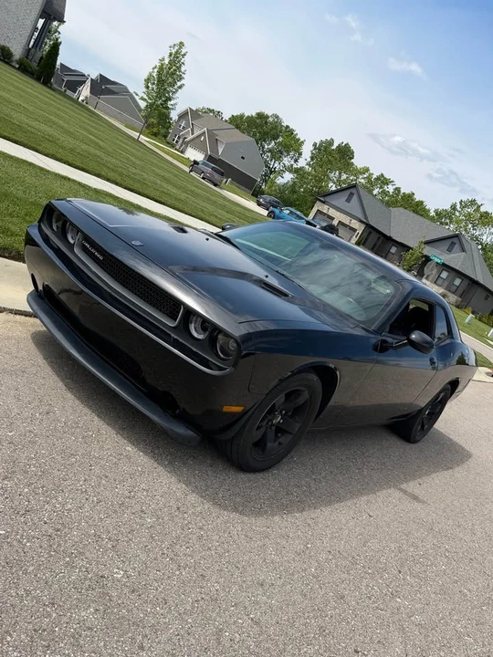 2011 Dodge Challenger 3rd Gen - Image 2 of 6