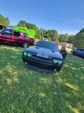 2011 Dodge Challenger SXT Coupe