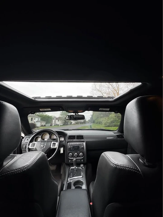2011 Dodge Challenger 3rd Gen - Image 12 of 19