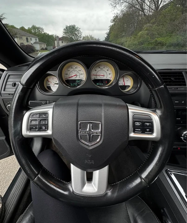 2011 Dodge Challenger 3rd Gen - Image 9 of 19