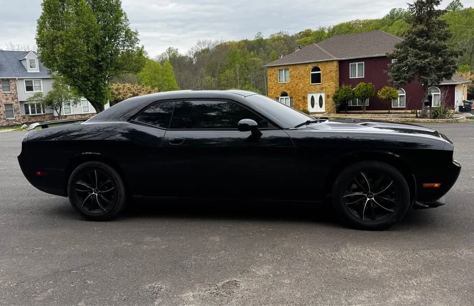 2011 Dodge Challenger 3rd Gen - Image 7 of 19