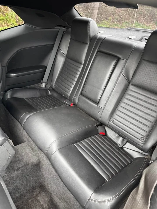 2011 Dodge Challenger 3rd Gen - Image 13 of 19