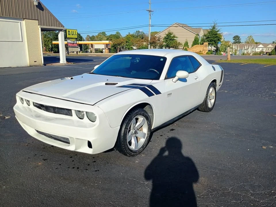 2011 Dodge Challenger 3rd Gen - Image 2 of 13