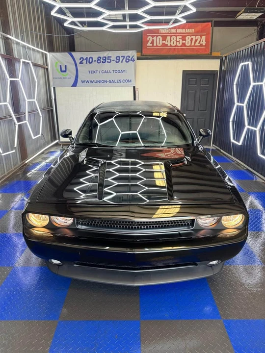 2011 Dodge Challenger 3rd Gen - Image 3 of 13