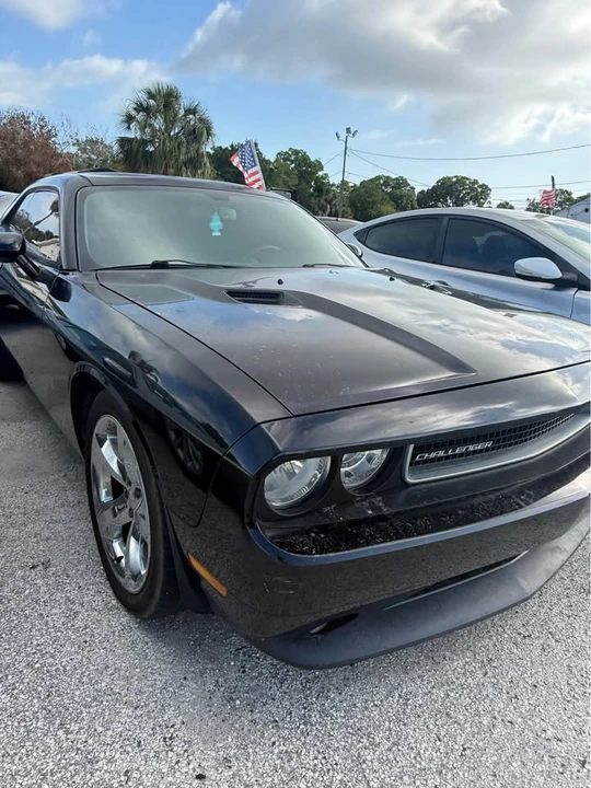 2011 Dodge Challenger 3rd Gen - Image 2 of 3