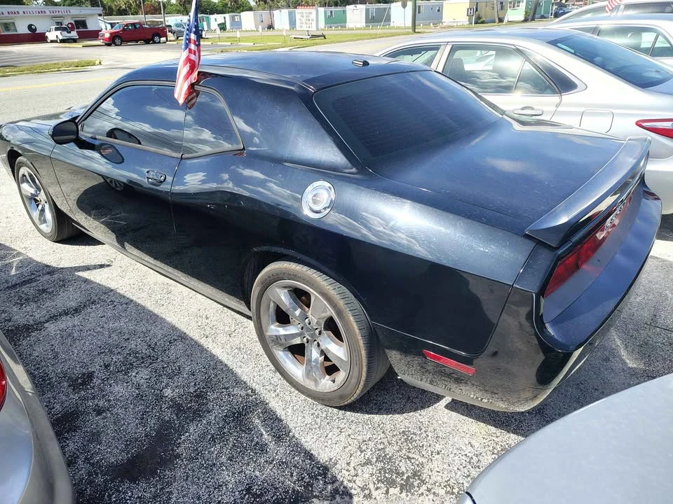 2011 Dodge Challenger 3rd Gen - Image 2 of 4