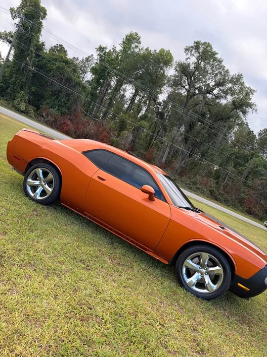 2011 Dodge Challenger 3rd Gen - Image 4 of 10