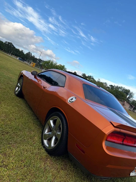 2011 Dodge Challenger 3rd Gen - Image 6 of 10