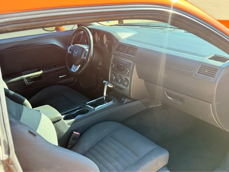 2011 Dodge Challenger 3rd Gen - Image 6 of 8