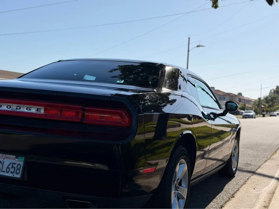 2011 Dodge Challenger 3rd Gen - Image 4 of 8