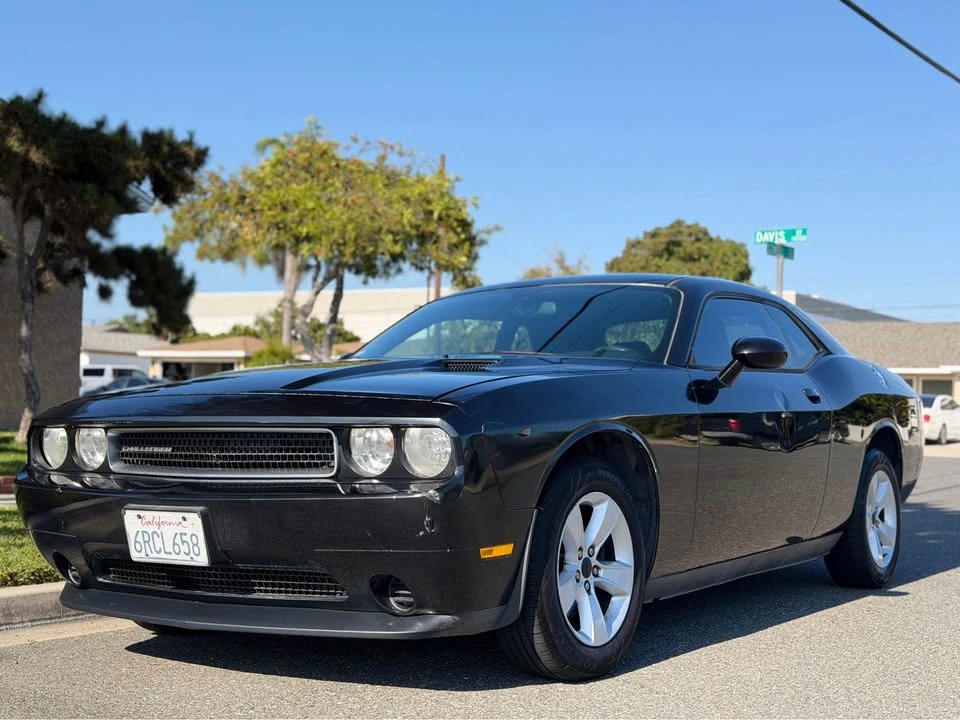 2011 Dodge Challenger 3rd Gen - Image 2 of 10