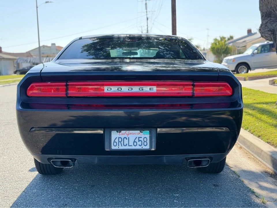 2011 Dodge Challenger 3rd Gen - Image 4 of 9