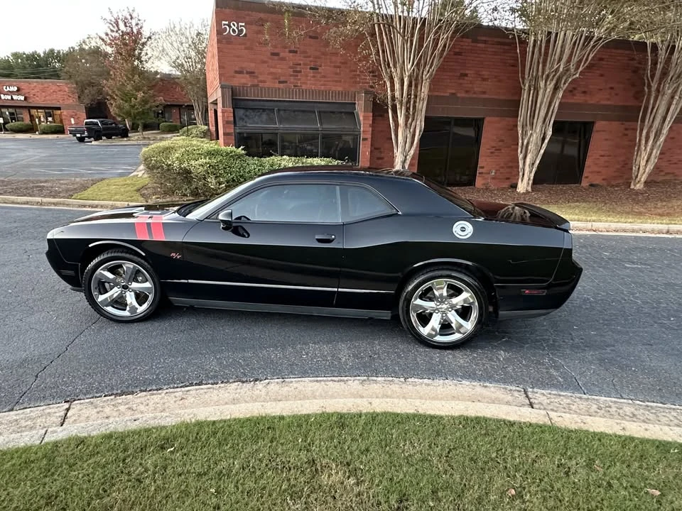 2011 Dodge Challenger 3rd Gen - Image 4 of 17