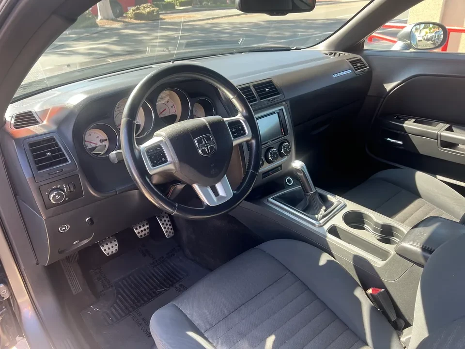 2011 Dodge Challenger 3rd Gen - Image 7 of 13