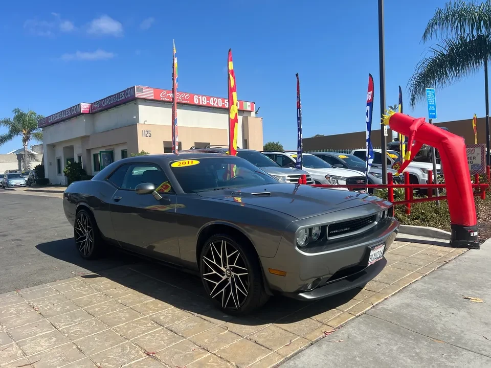 2011 Dodge Challenger 3rd Gen - Image 9 of 13