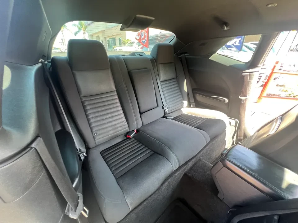 2011 Dodge Challenger 3rd Gen - Image 4 of 13