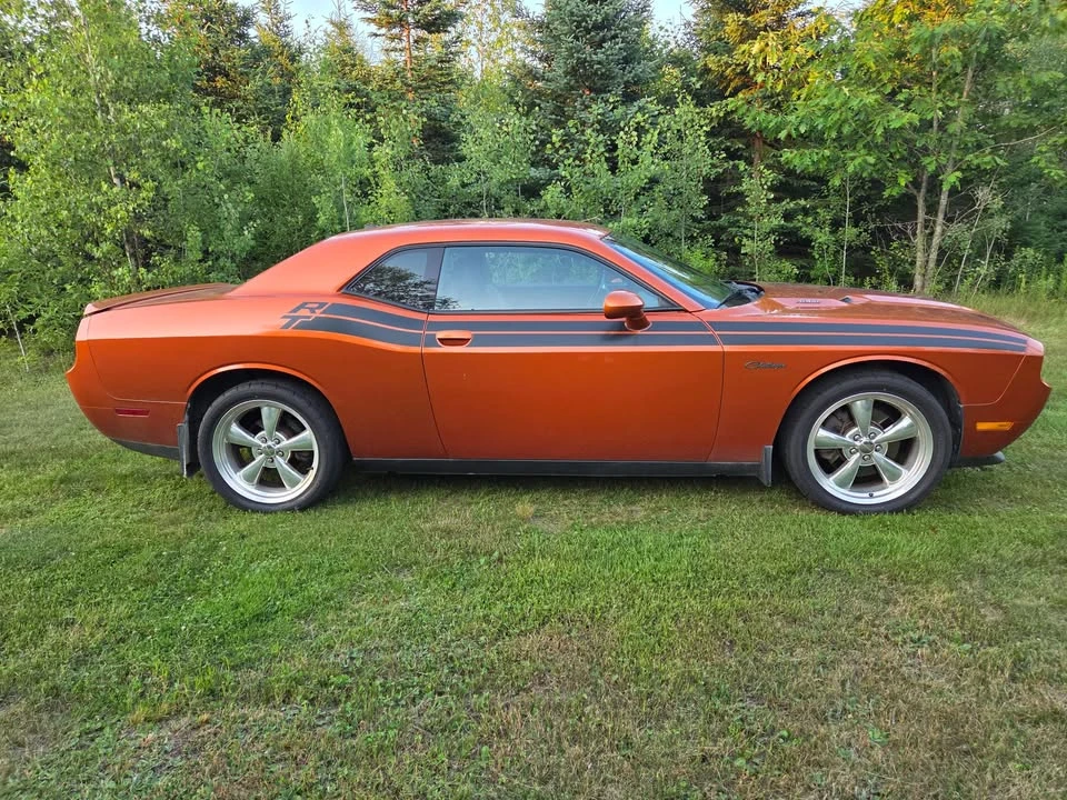 2011 Dodge Challenger 3rd Gen - Image 5 of 12