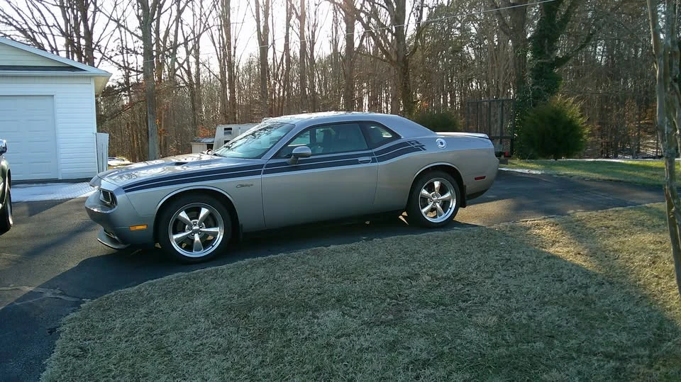 2011 Dodge Challenger 3rd Gen - Image 3 of 8