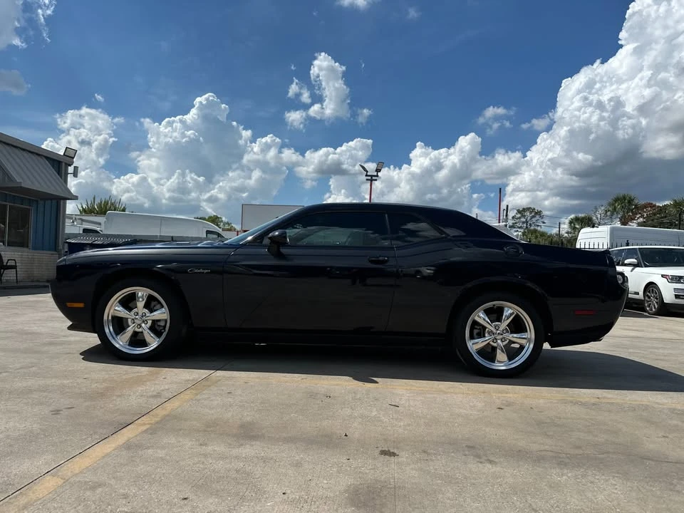 2011 Dodge Challenger 3rd Gen - Image 7 of 17