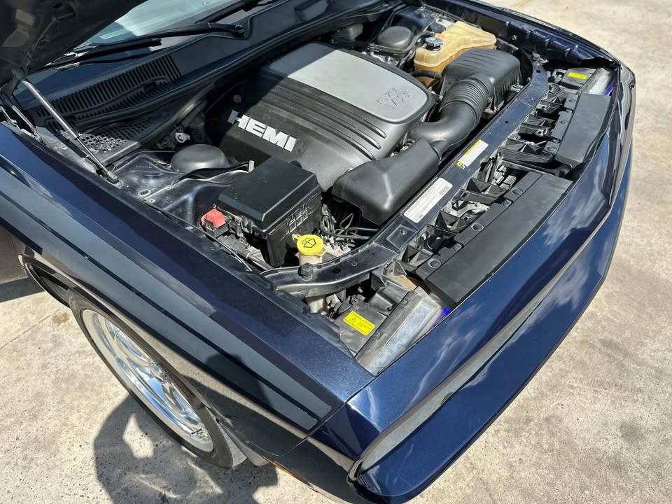 2011 Dodge Challenger 3rd Gen - Image 15 of 17