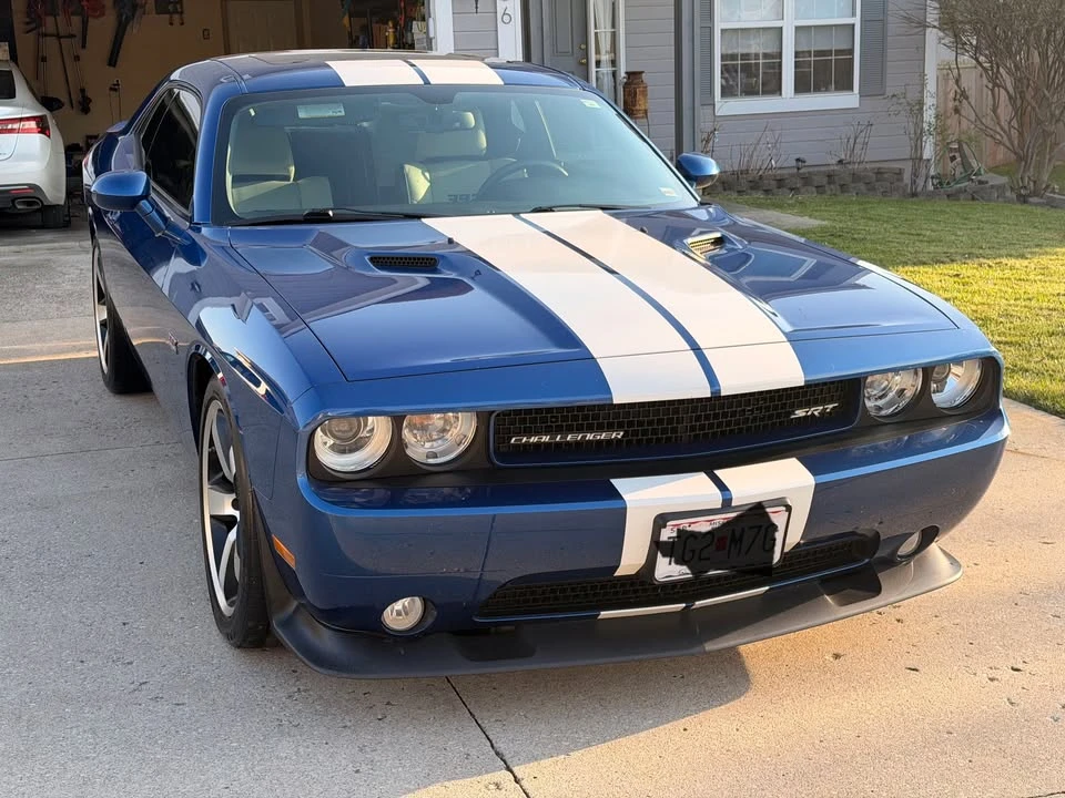 2011 Dodge Challenger SRT8 & 392 3rd Gen - Image 2 of 8