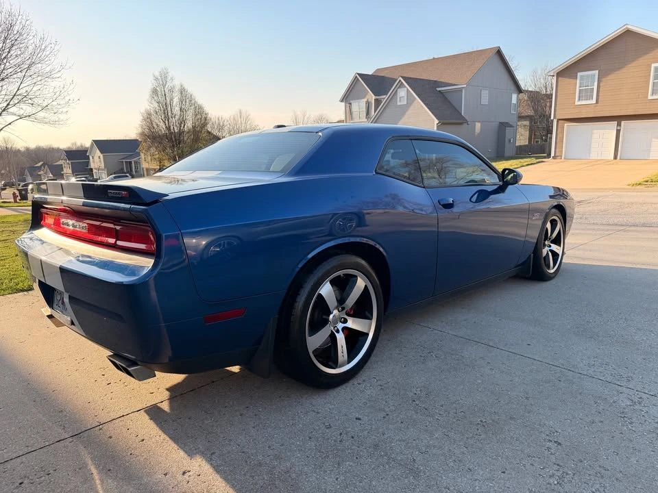 2011 Dodge Challenger SRT8 & 392 3rd Gen - Image 4 of 8