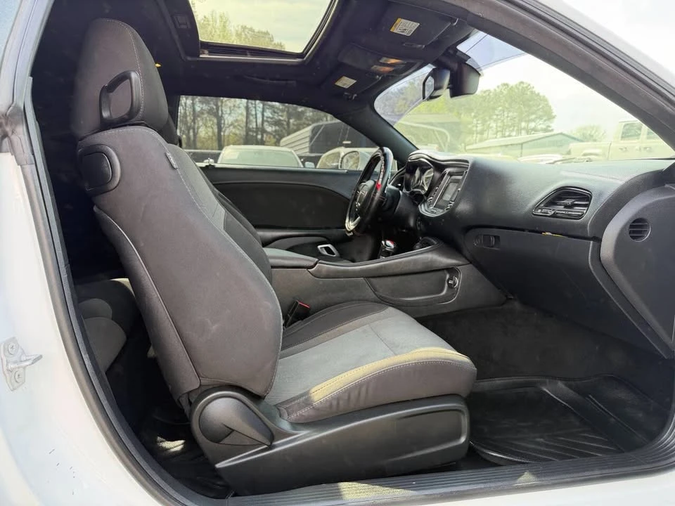 2011 Dodge Challenger 3rd Gen - Image 10 of 18