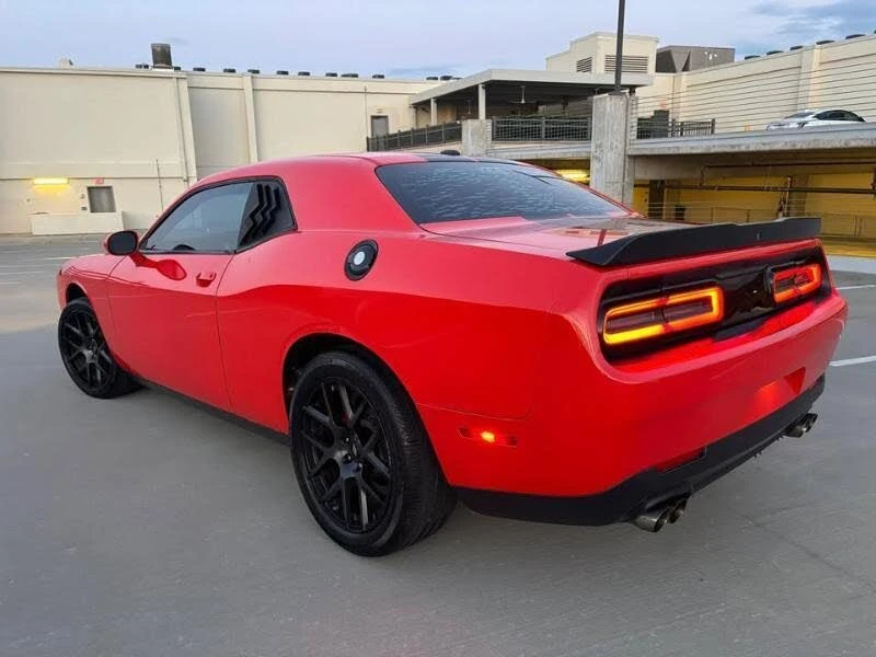 2011 Dodge Challenger 3rd Gen - Image 5 of 12