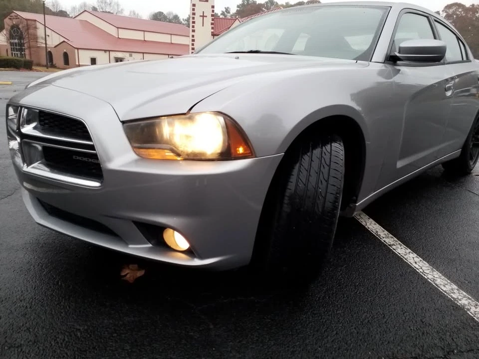 2011 Dodge Charger 7th Gen - Image 4 of 16