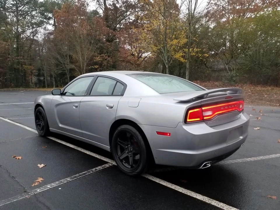 2011 Dodge Charger 7th Gen - Image 10 of 16