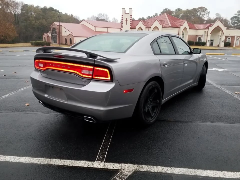 2011 Dodge Charger 7th Gen - Image 5 of 16