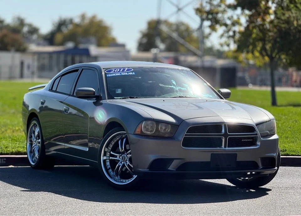 2011 Dodge Charger 7th Gen - Image 5 of 15